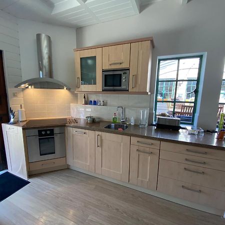 Londons Cottage Хилверсъм Екстериор снимка